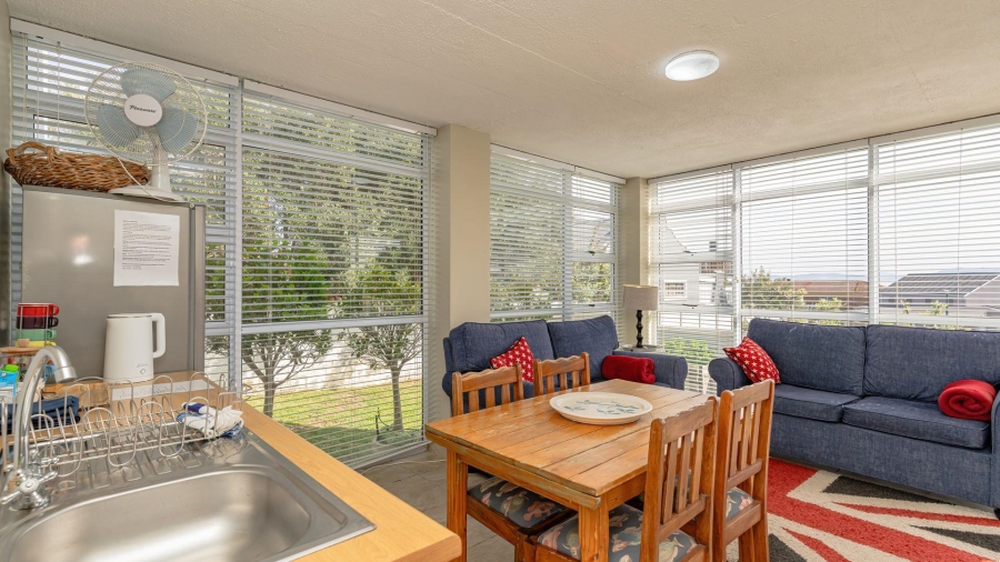 3 Bedroom Property for Sale in Perlemoenbaai Western Cape